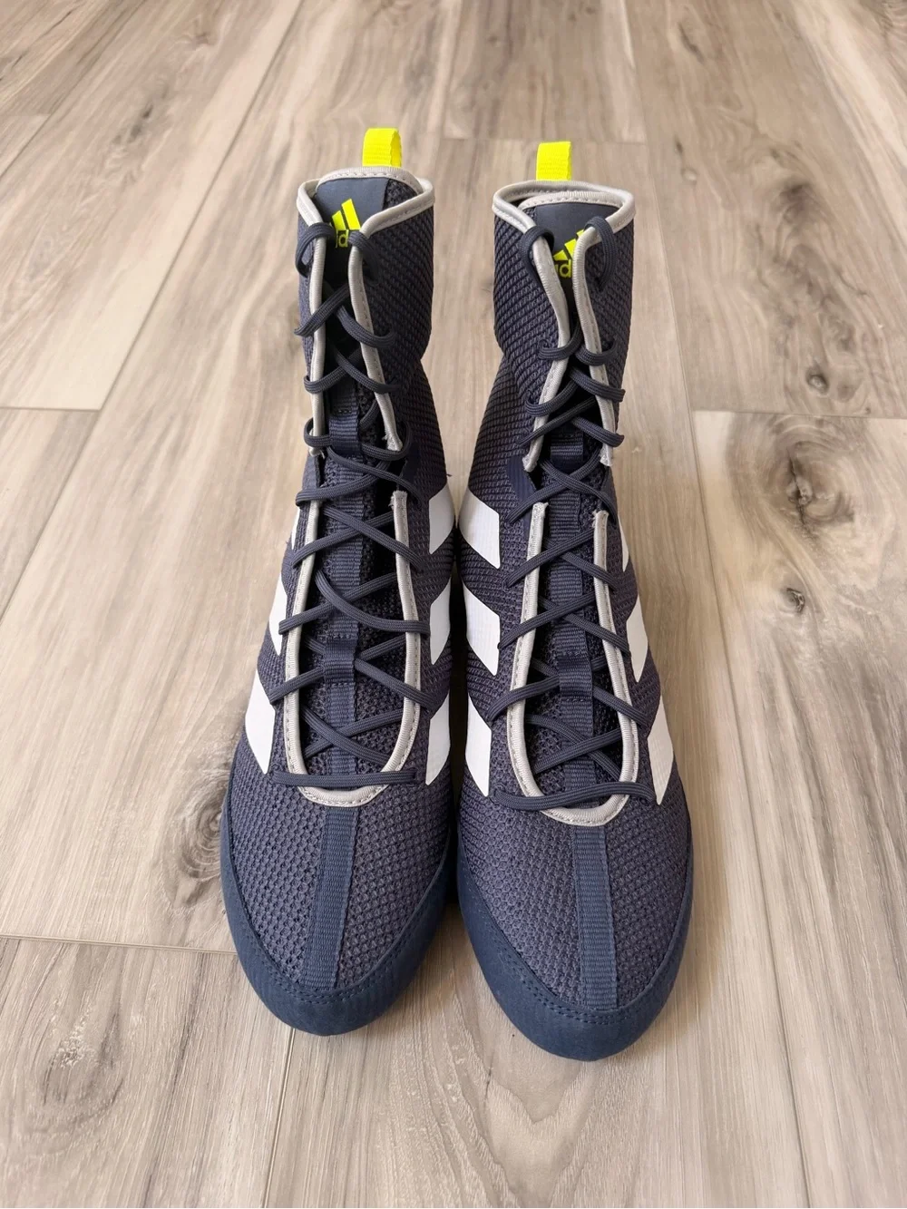 Adidas Box Hog GX2814 Boxing Shoes Gray White High Top Men’s Size 7.5